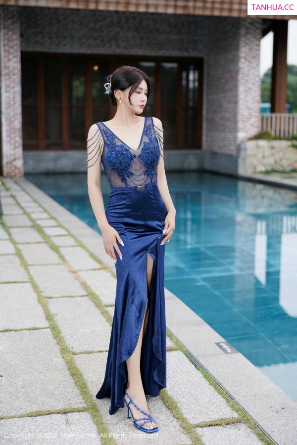 凯竹Vision 萌尤星凯竹 [XiuRen]高清写真图 2024.11.12 No.9435 凯竹Quinn 美乳性感第3张图片
